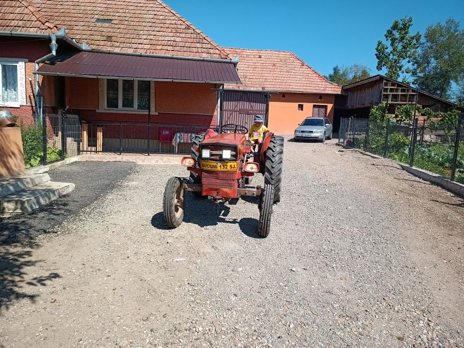 Tractor Mase Ferguson 130