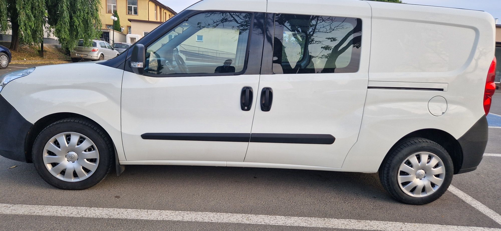 OPEL combo 2015  d