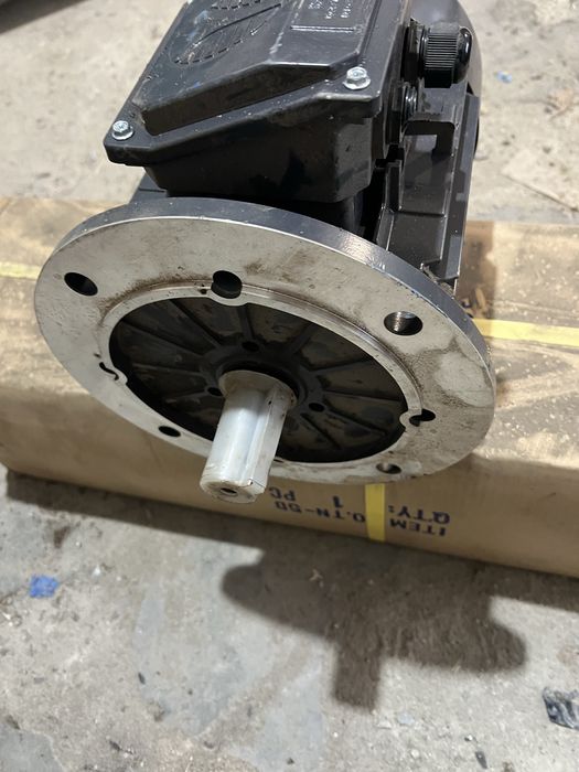 Motor NOU , 4 kw—1440rot/min TECHTOP, made in ITALY