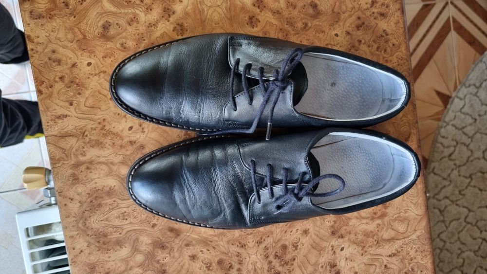 Pantofi de piele naturala