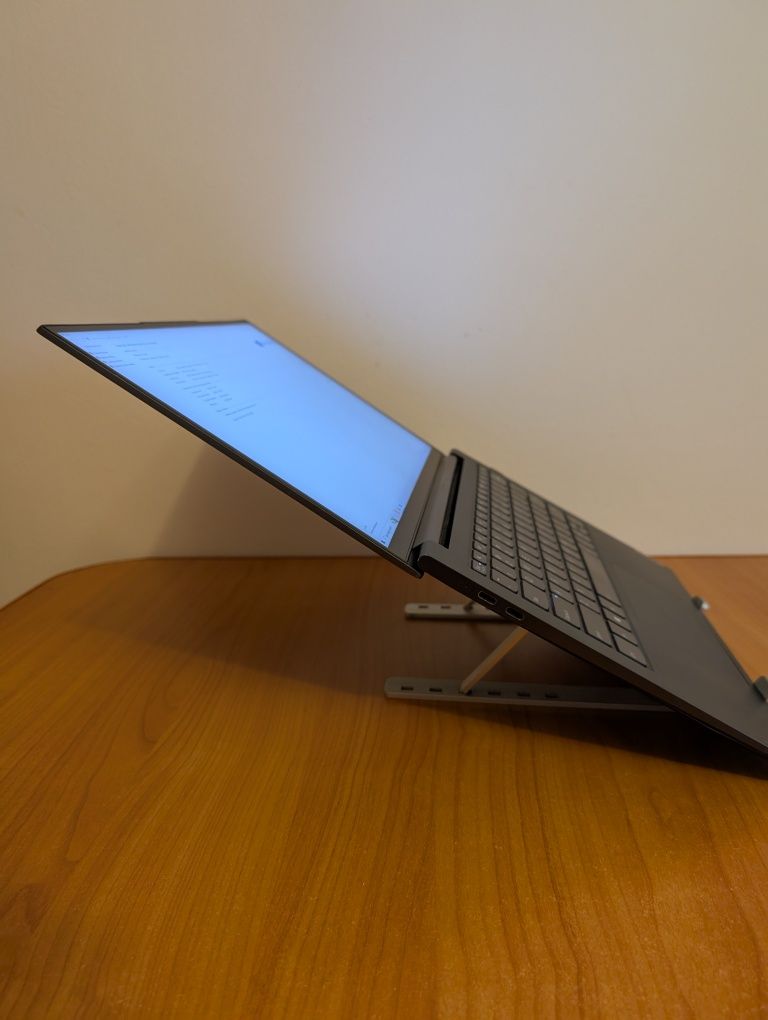 Lenovo yoga slim 7 pro 14TL5