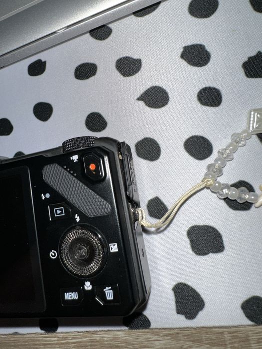 Nikon Coolpix S9300
