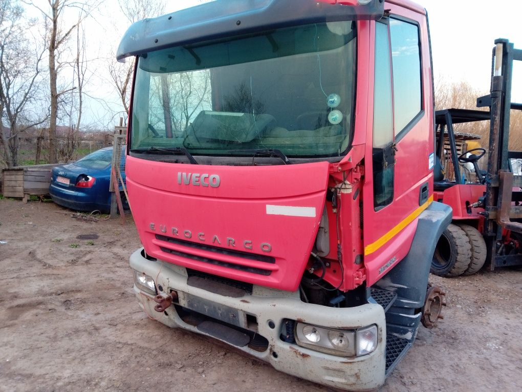 Dezmembrez iveco eurocargo 12   15 tone