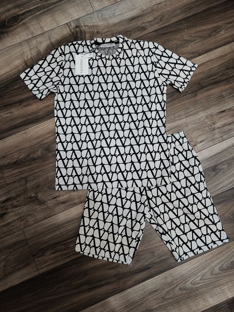 Unique Fashion °