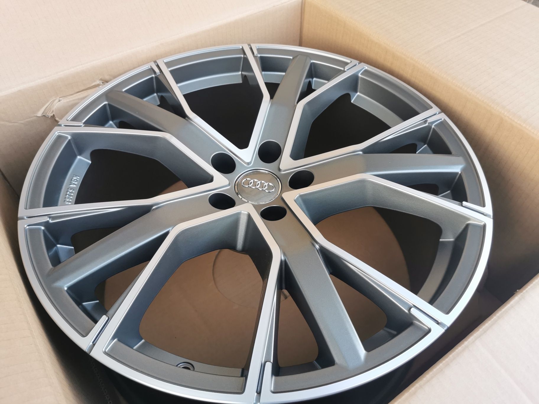 jante de aliaj pentru Audi marca Gmp model Gunner pe 20