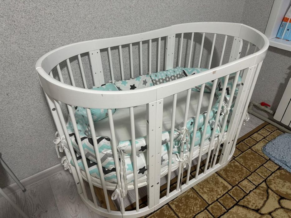 Детская кроватка