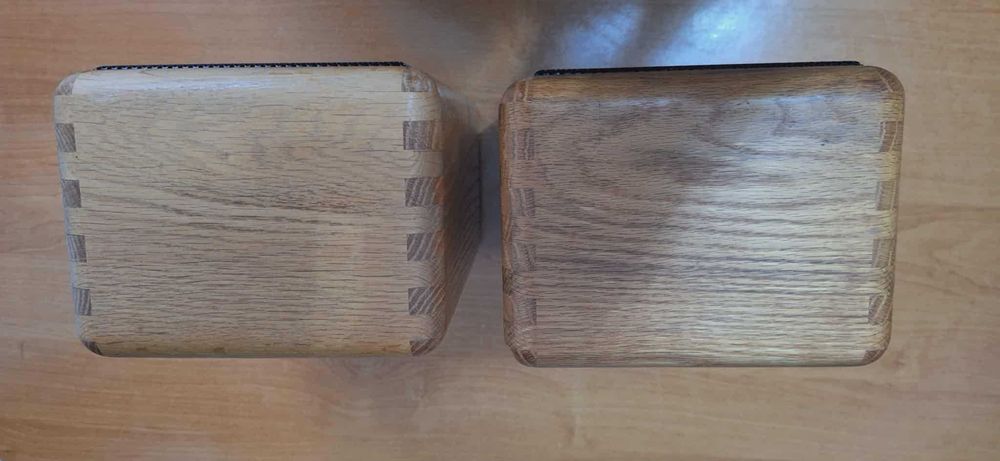 Boxe Ambiance by Henry Kloss