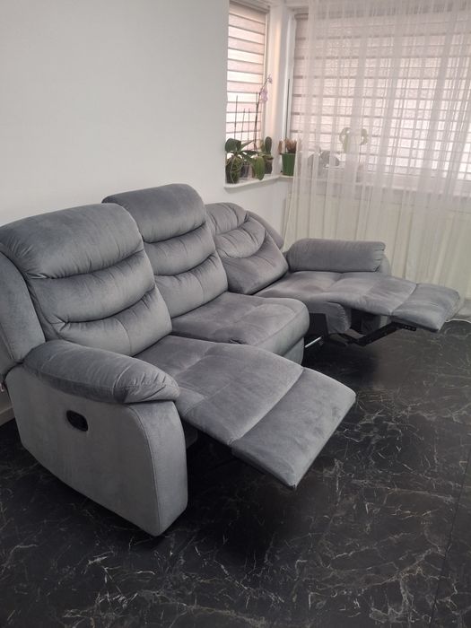 Canapea 3 locuri cu 2 reclinere