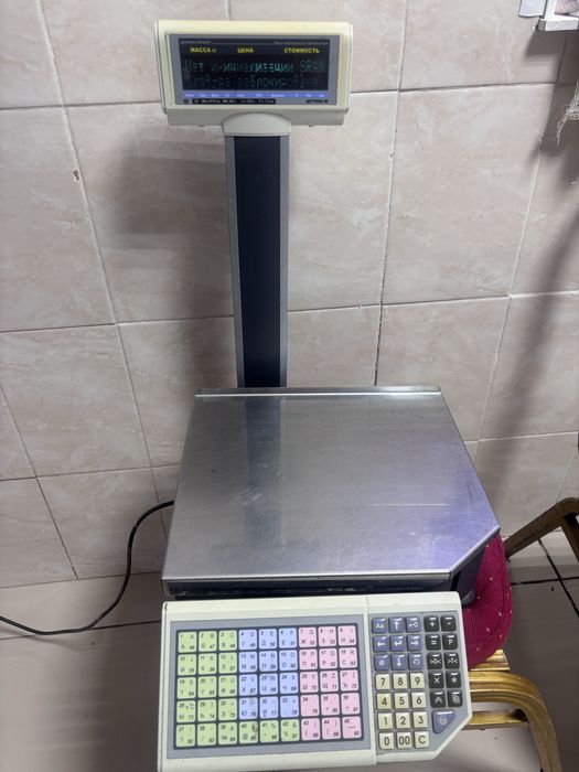 Продам напольно электронные весы со штрих кодом