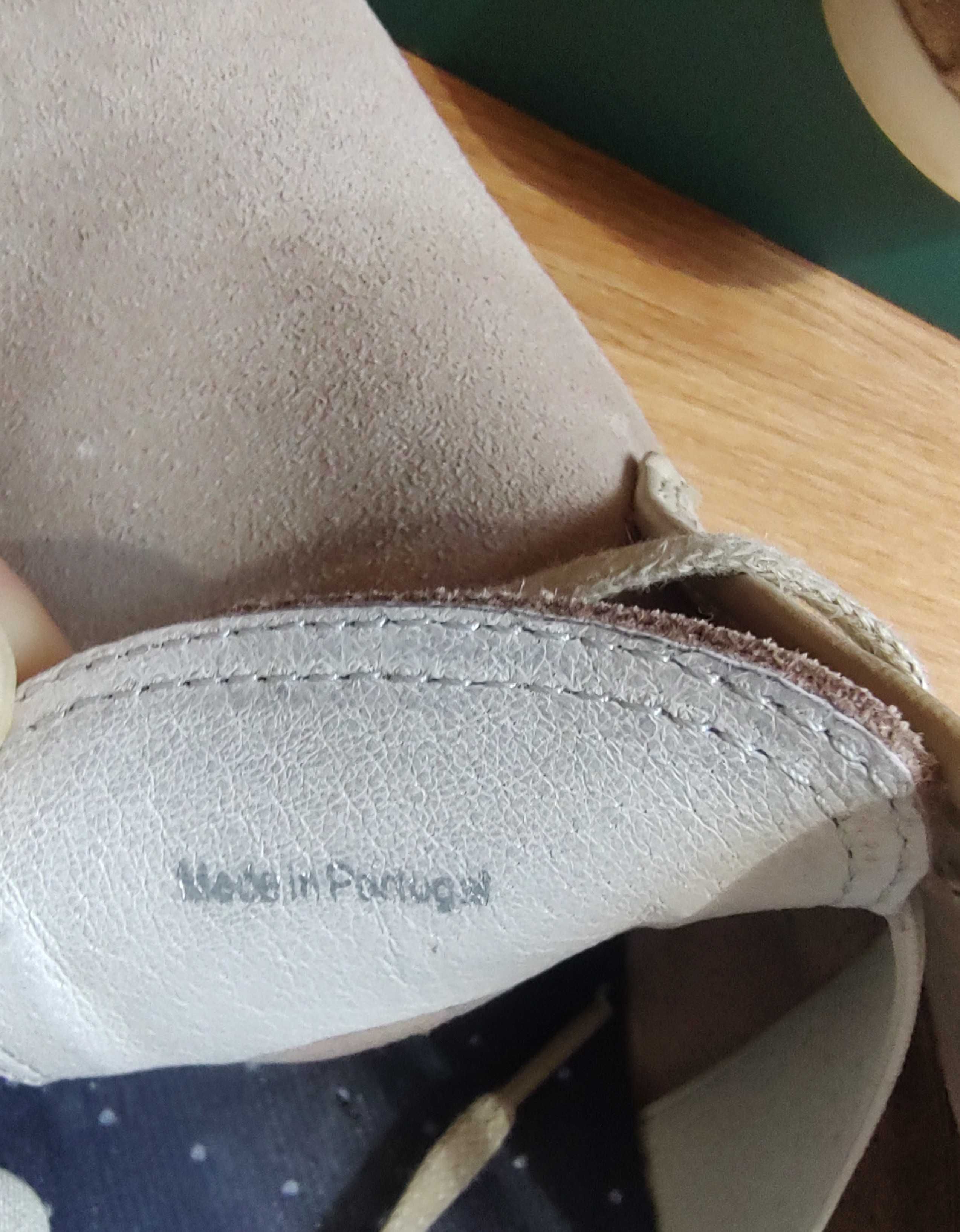 Pantofi din piele, măsura 46. Made in Portugal.