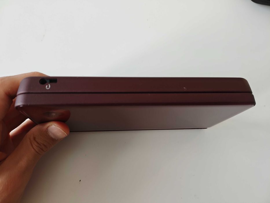 Продавам Nintendo DSi XL - качени много игри