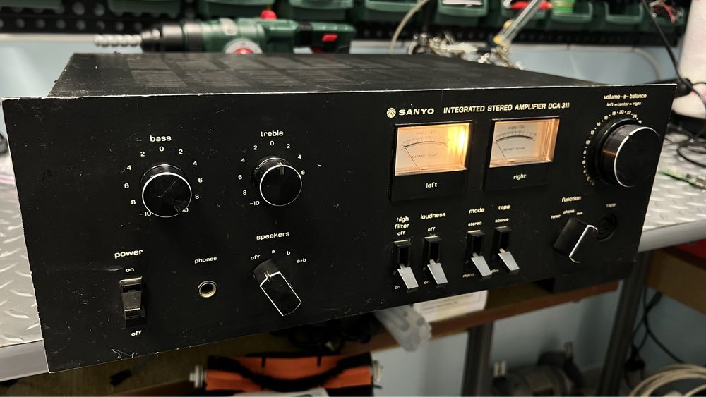 Усилвател Sanyo DCA-311 Made in Japan 1978