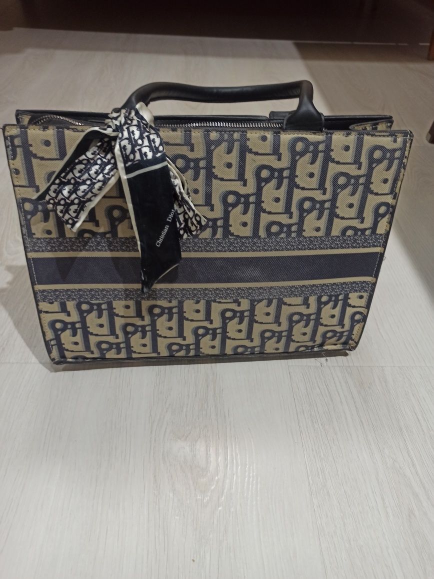 Женская сумка Dior