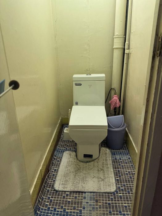 Kvartira sotiladi 2 xona Sebzorda remonti orta srochna azgina otiladi