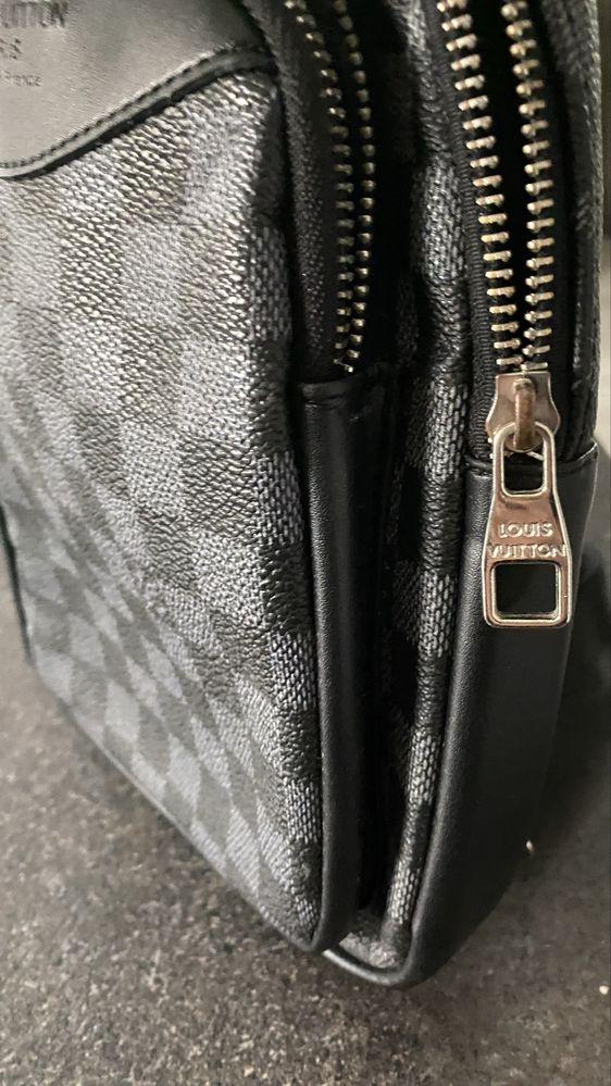 Louis Vuitton Damier Infini Leather Messenger Bag