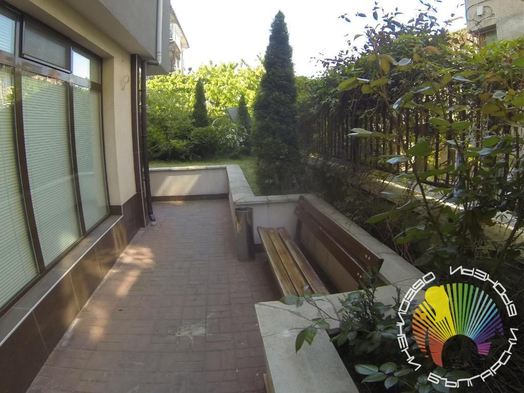Дава се под наем Двустаен апартамент в Бургас, Център - 70 кв.м за 561 € - Снимка #8