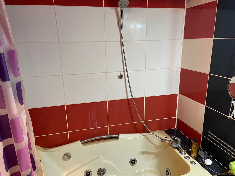 Inchiriez / Vand 3 camere 108 mp ARED R1 penthause scara interioara