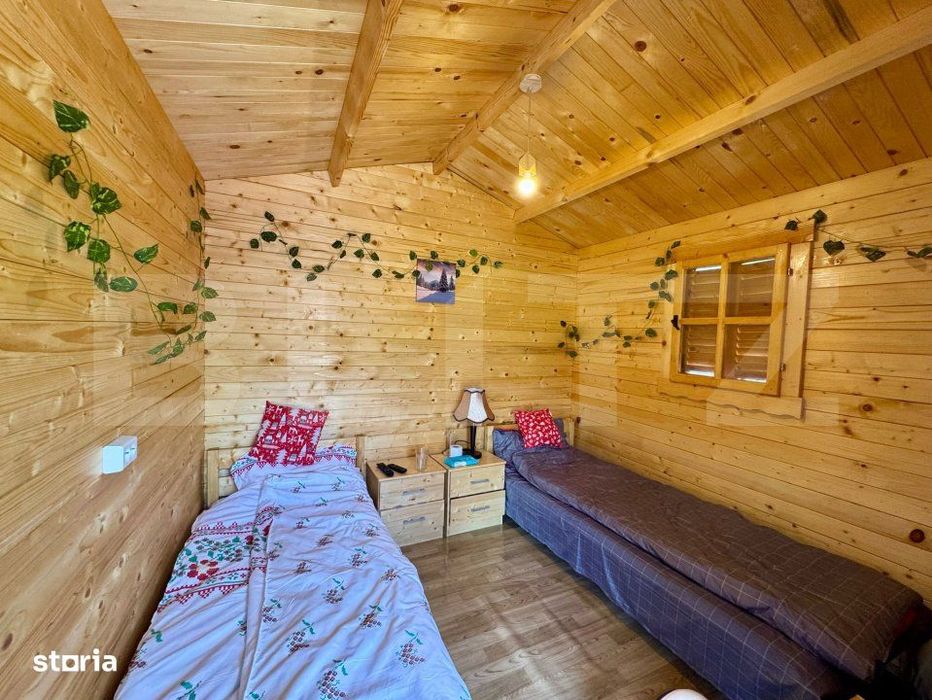Cabane de vanzare, cu 3 camere, 50 mp, zona Brad