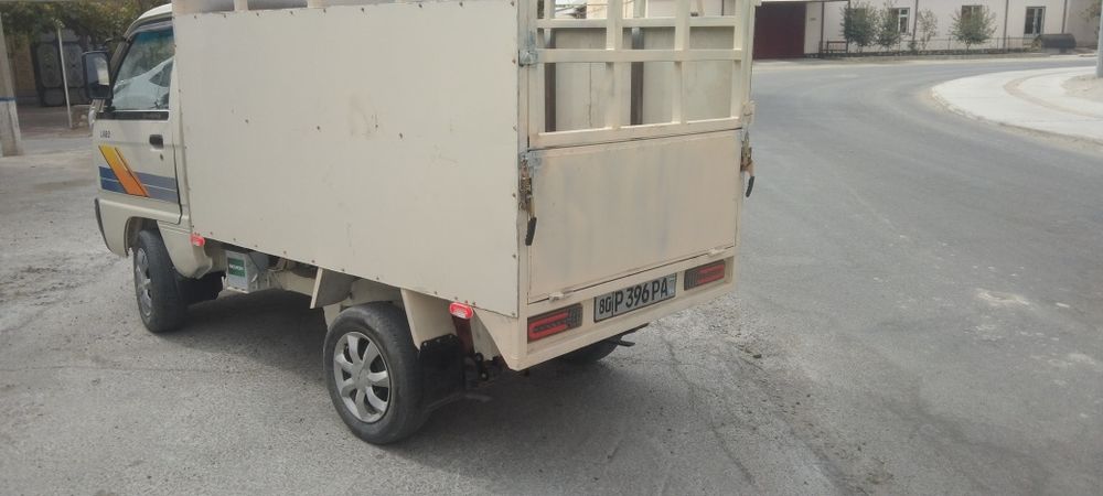 Labo  sotiladi xolati yaxshi damasdan qilingan