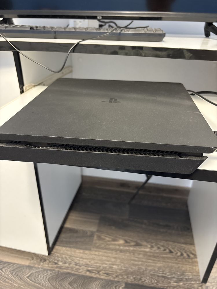 Sony PlayStation 4 Slim 500GB