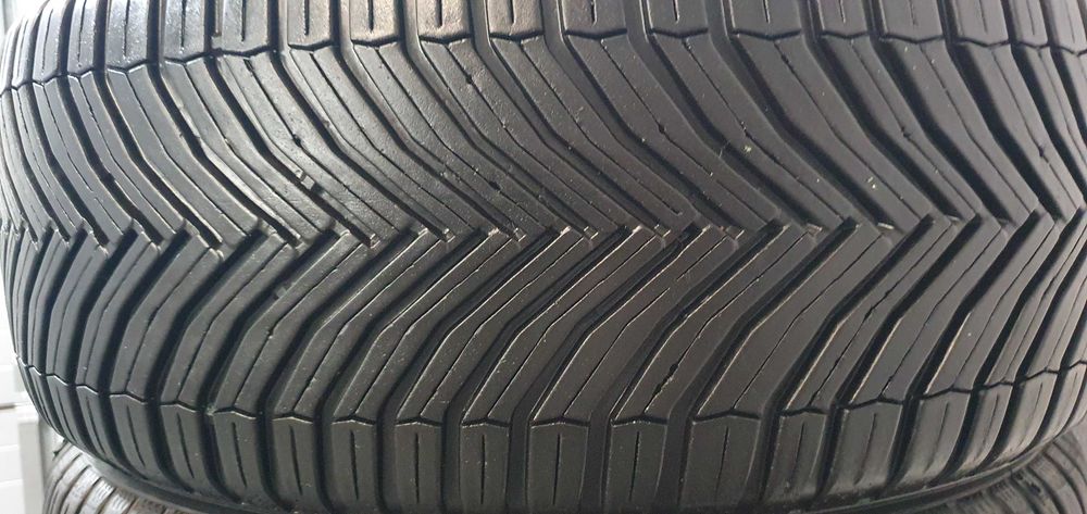 Michelin 225 45 19 all season