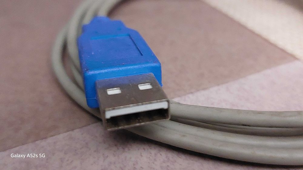 Cablu DV / VGA / Net / HDMI/Com RS 232/Imprimanta/Alimentare 220 v