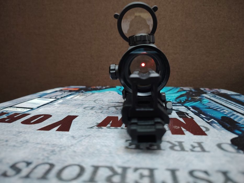Red/Green fost Theta Optics 1x40 mm