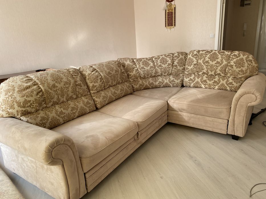 Продам угловой диван Россия