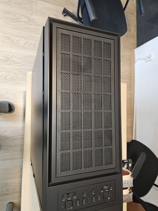 Carcasa Gamemax Titan Silent V2