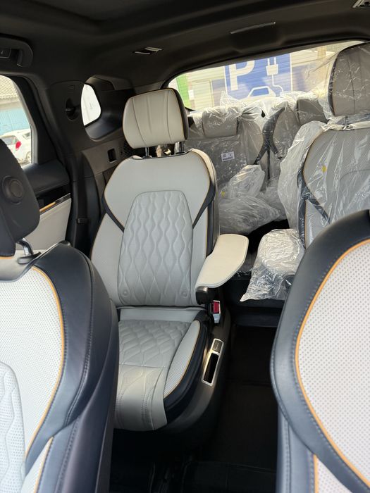 Byd tank 4.4 sekund 550 ot kuchi