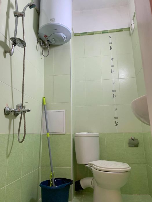 Дава се под наем Двустаен апартамент в Бургас, Възраждане - 35 кв.м за 204 € - Снимка #2