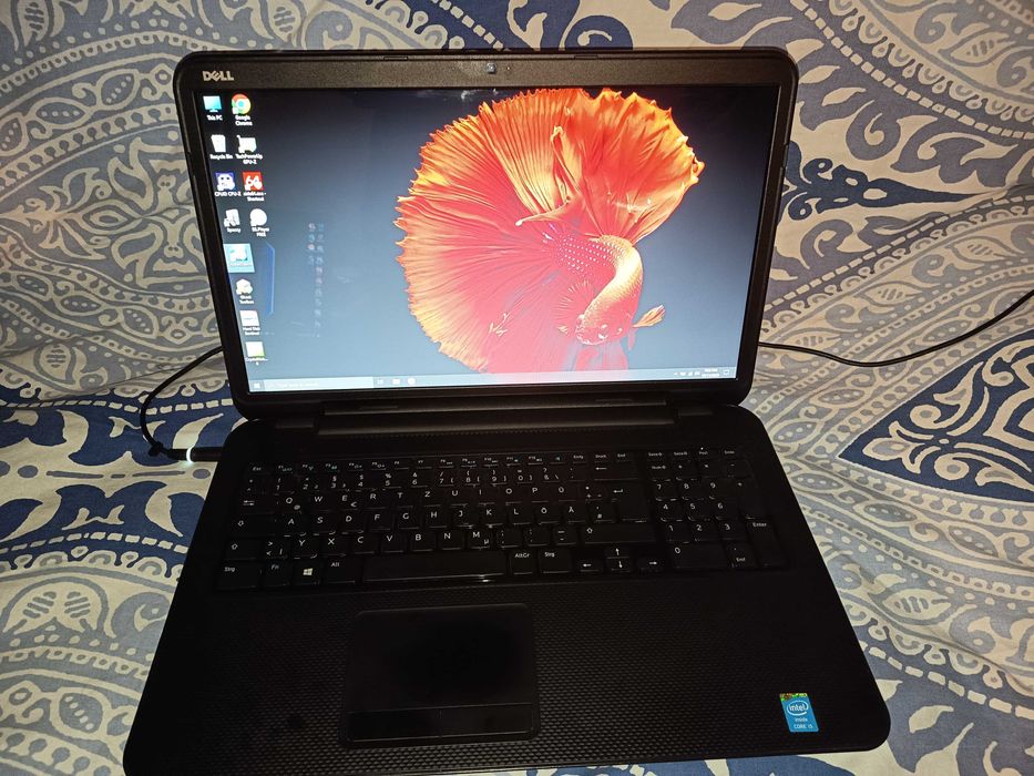 Laptop Dell  3737, Core i5 4200u, 4gb ddr3, ssd 240gb, led 17,3 inch