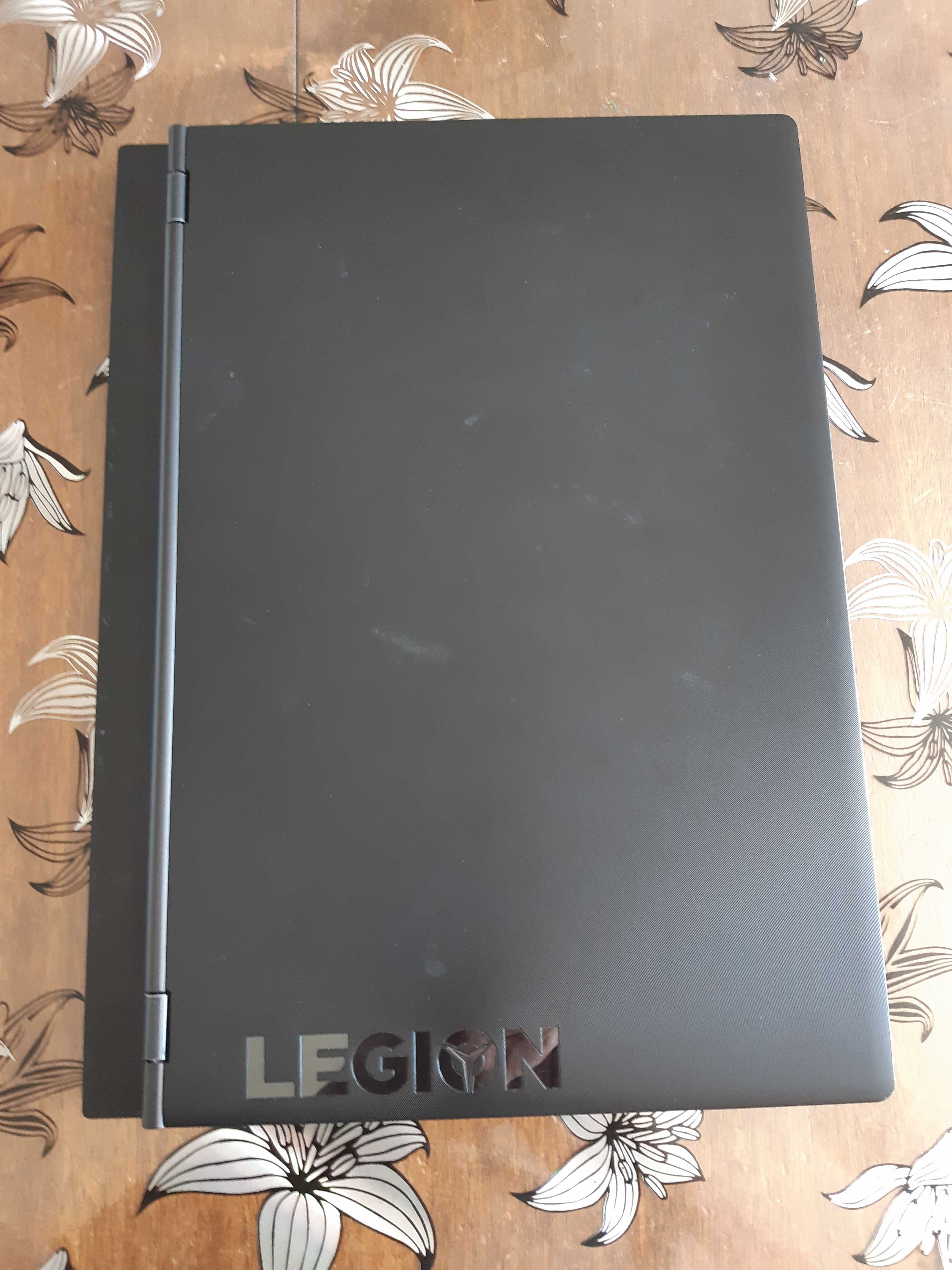 Геймърски лаптоп Lenovo Legion Y540-15IRH-PGO за ремонт или части