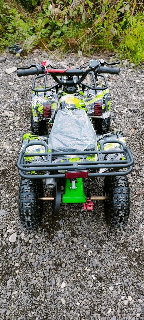 Mini Atv Quad adus din Germania pentru copii cu motor pe benzina 49cc