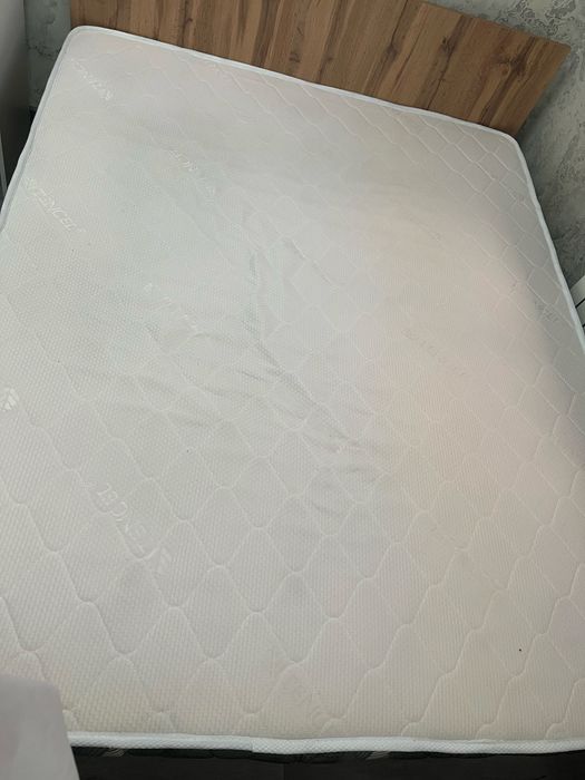 Новый чистый матрас