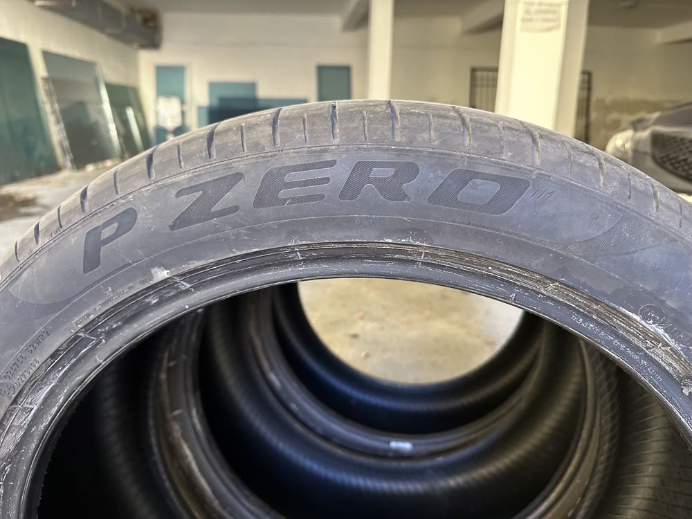 285 40 R21 Pirelli Pzero