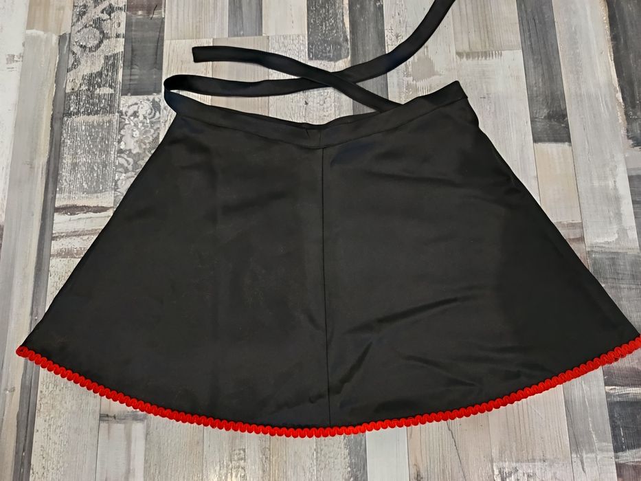 Репитационна пола"Прегърни ме" за народни танци