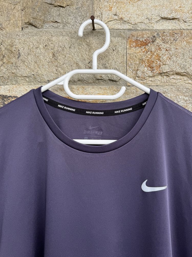 Дамска тениска Nike