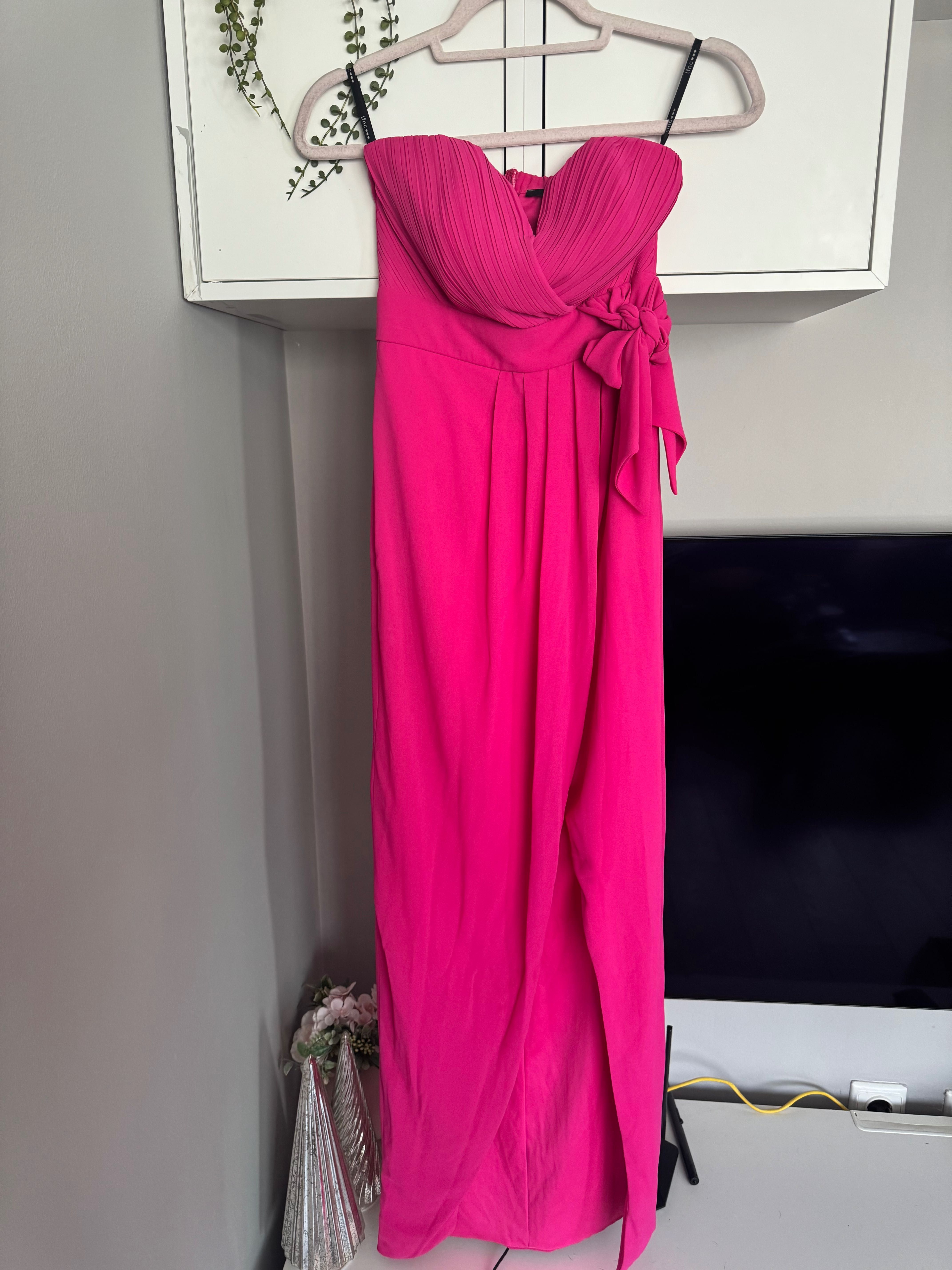 Дълга официална розова рокля TFNC LONDON ASOS