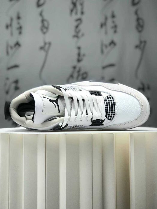 Jordan 4 Retro Military Black EU44