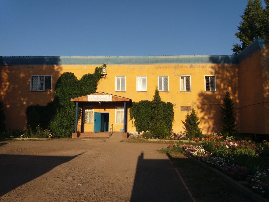 МЕНЯЮ  жилой  комплекс на две трёхкомнатные квартирын+квартира. 600