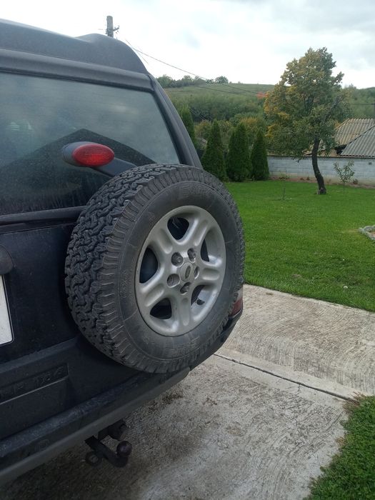 Vând freelander td4