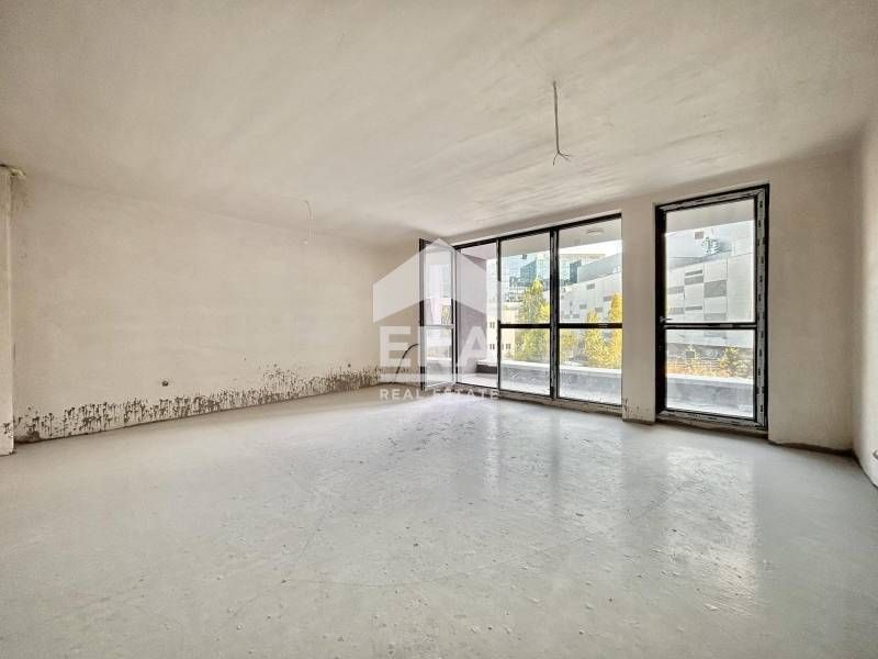 Тристаен апартамент ново строителство зад The Mall, кв. Полигона