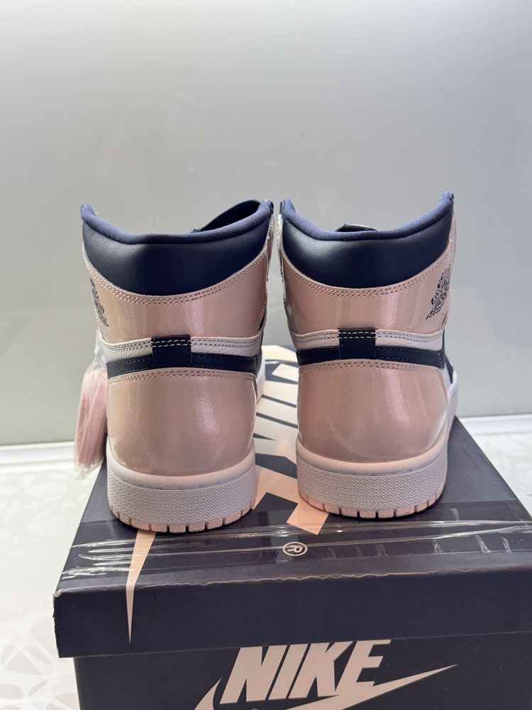 Jordan 1 Retro High OG Atmosphere 41 Номер Кецове + Кутия