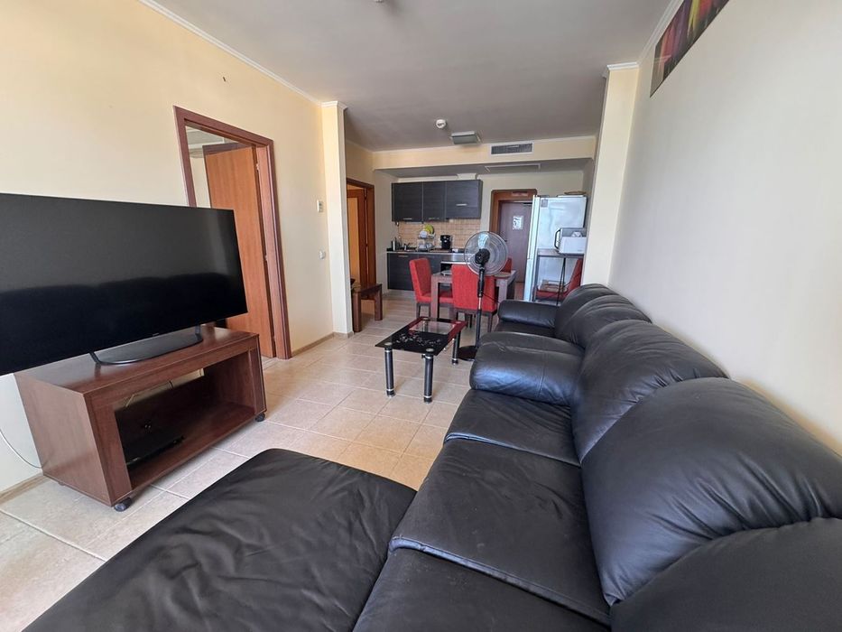 Продава се Тристаен апартамент в Поморие - 88 кв.м за 1364 €/кв.м - Снимка #3