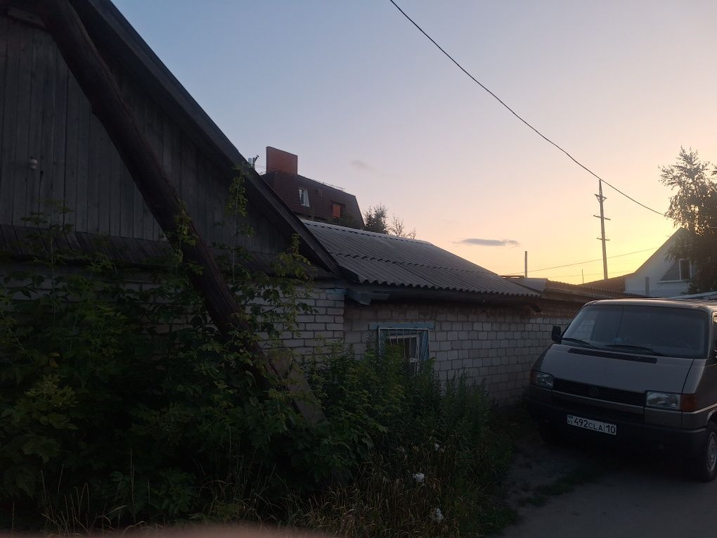 Частный дом. Продаетя на разбор