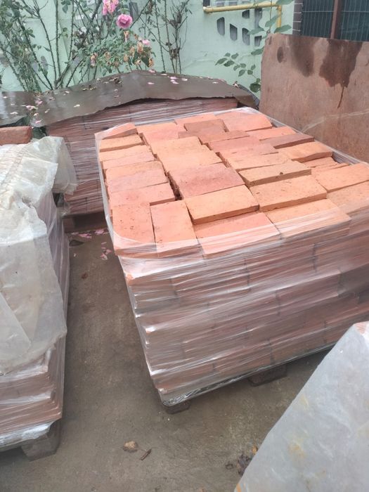 Vand cărămidă sobe