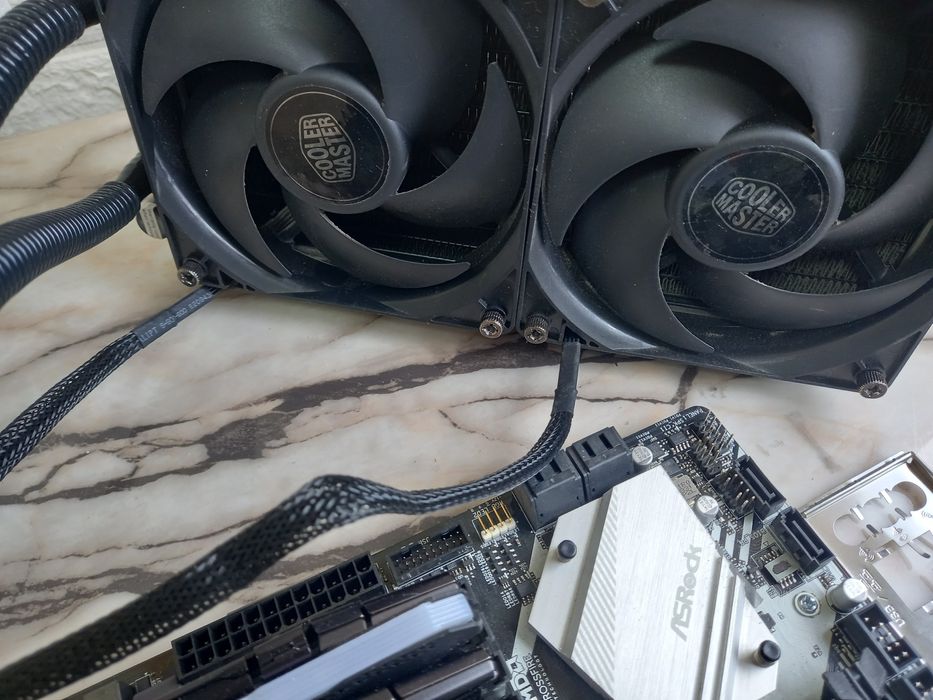 Геймърски комплект ASRock B365 Pro4+Intel Core i7-9700KF+24gb+500gbm.2