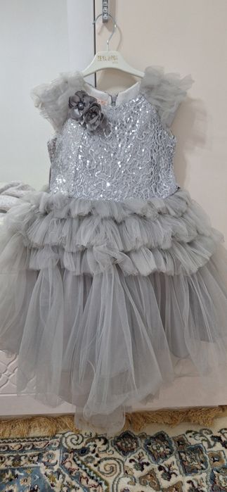 Платье серое на девочку