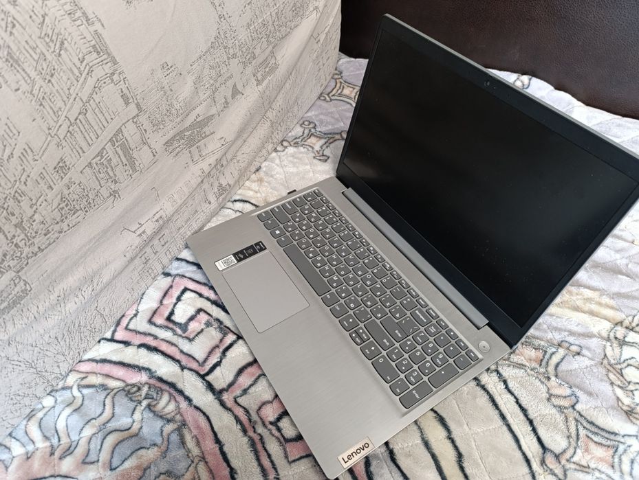 Продам ноутбук Lenovo
